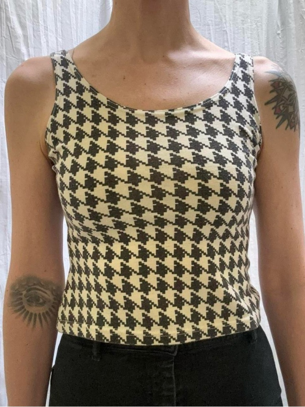 Black and White Houndstooth Fitted Knit Tee Vintage 90s/Y2K Le‎ chateau